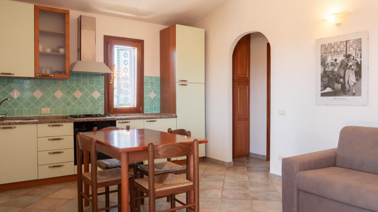 Casa Vacanza La Suaredda San Teodoro  Extérieur photo