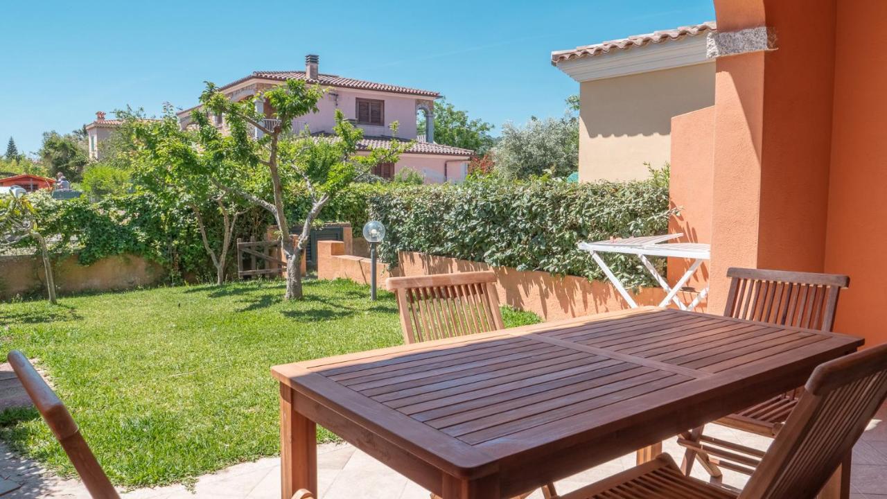 Casa Vacanza La Suaredda San Teodoro  Extérieur photo