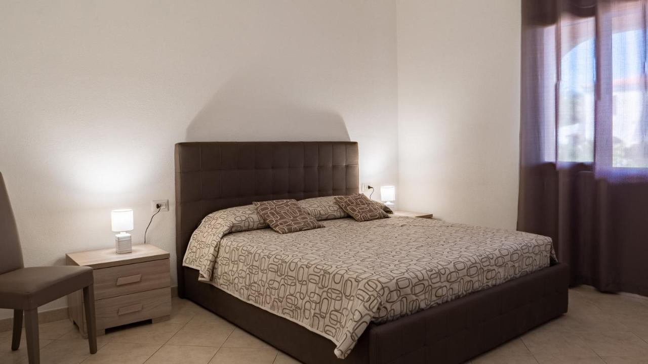 Casa Vacanza La Suaredda San Teodoro  Extérieur photo