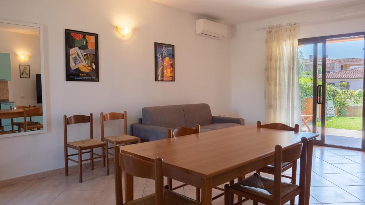 Casa Vacanza La Suaredda San Teodoro  Extérieur photo