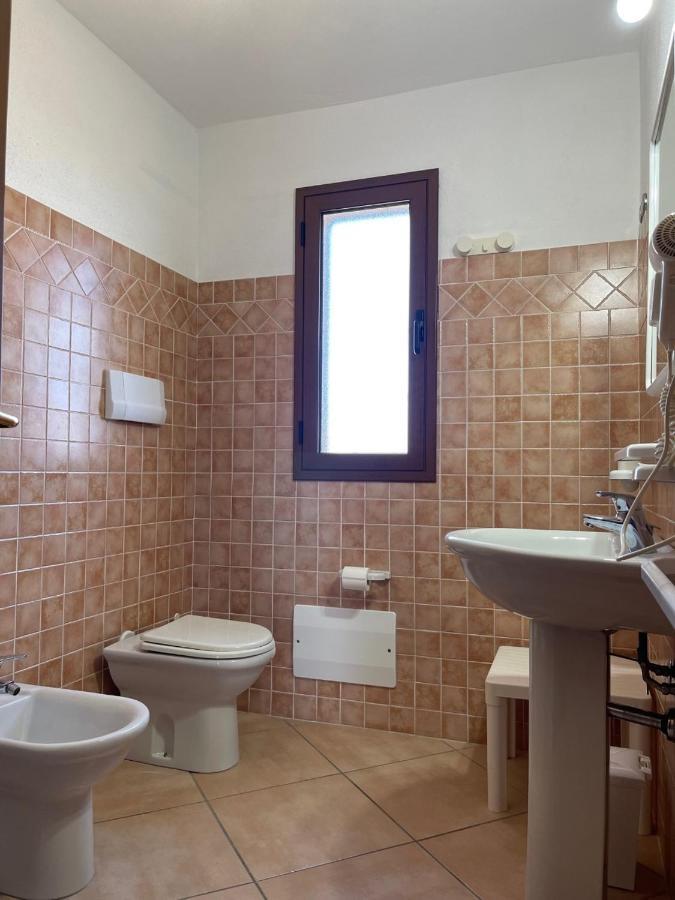 Casa Vacanza La Suaredda San Teodoro  Extérieur photo